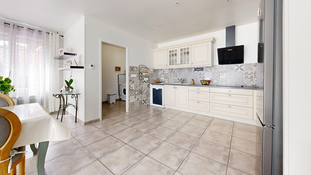Maison plain pied, quartier calme LARAGNE