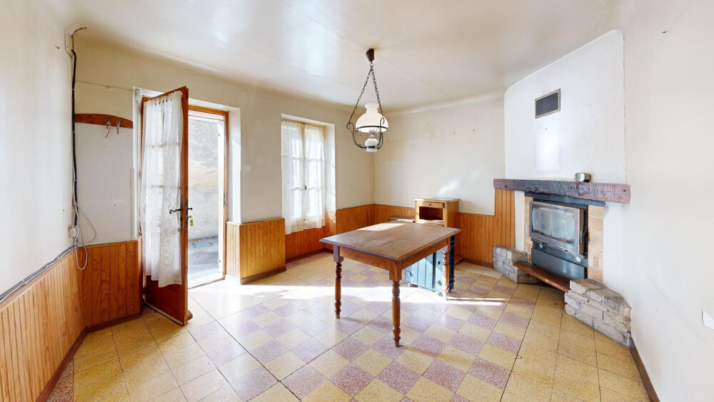 Maison de village à rénover à Saint-Étienne-les-Orgues
