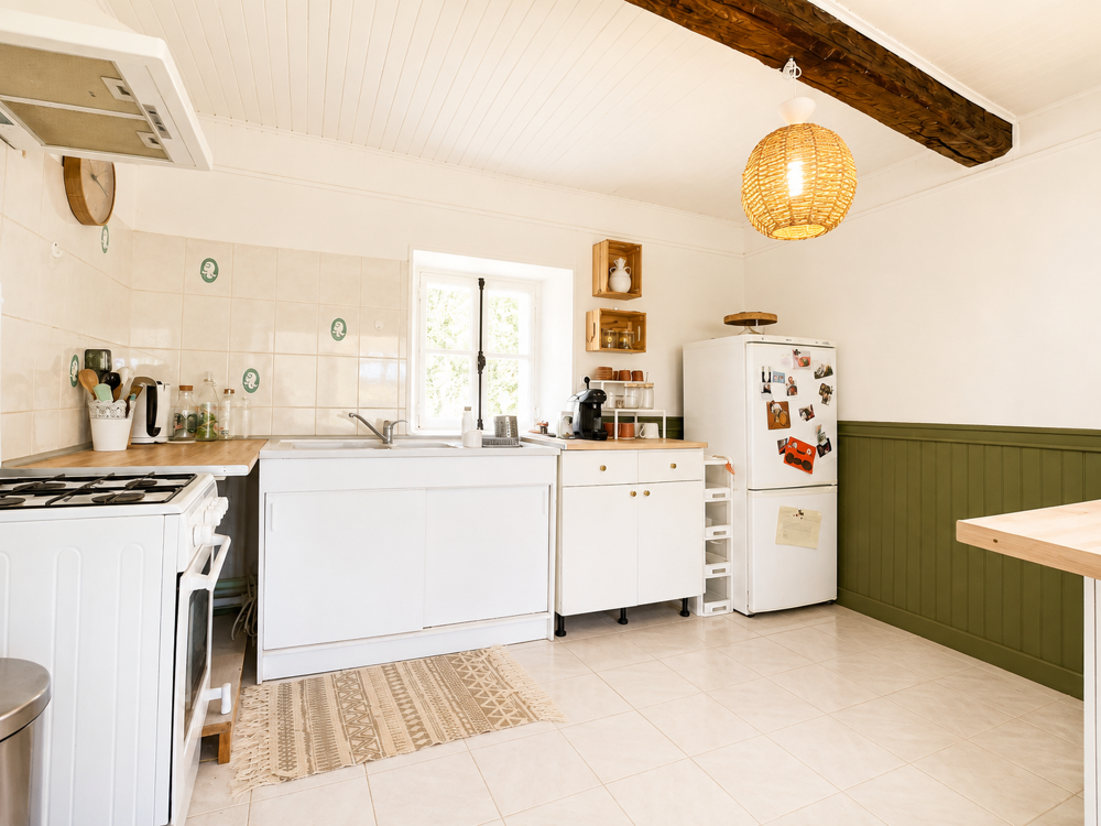 Maison de ville avec studio indépendant, Aubignosc