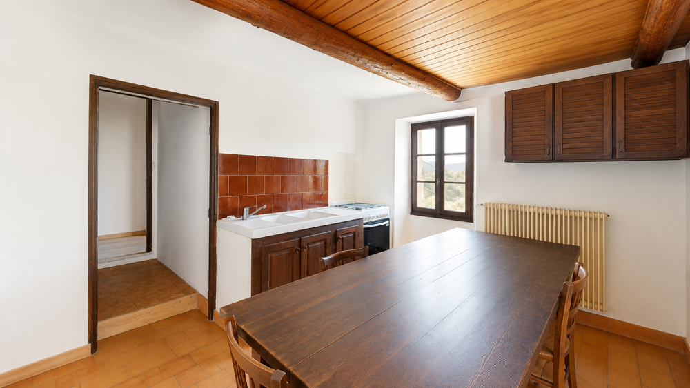 MAS PROVENCAL 280 M2 - PROPRIETE 4 HECTARES - OLIVERAIE