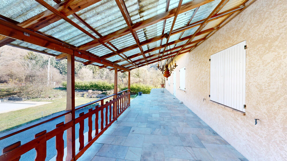 � vendre  Propri�t�/ch�teau La Robine-sur-Galabre (04000)