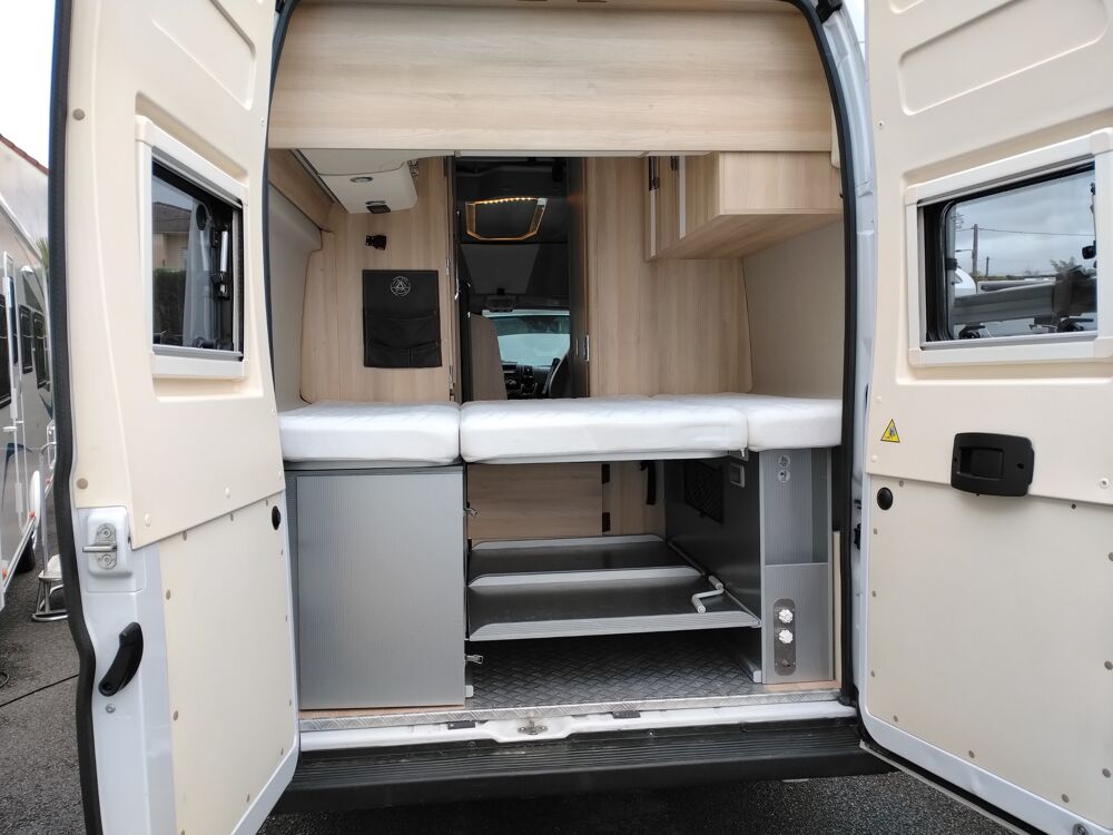  2020 occasion 71100 Lux