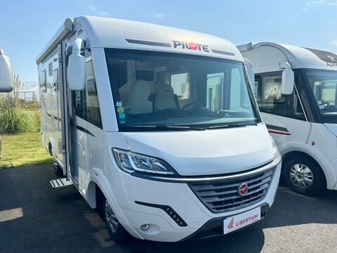 PILOTE Camping car 2017 occasion La M&eacute;zi&egrave;re 35520