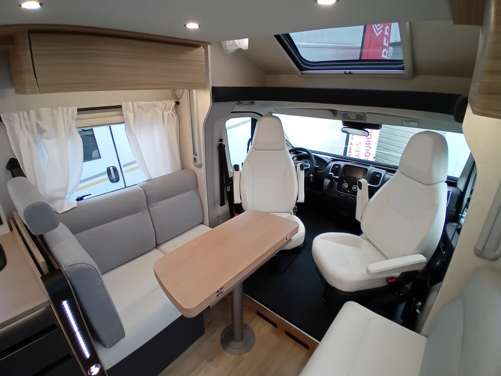   occasion 49300 Cholet