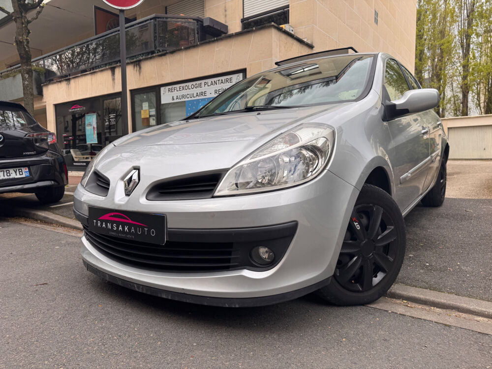 Clio III Clio 1.6 16V 110 Luxe Dynamique A 2006 occasion 94100 SAINT MAUR DES FOSSES