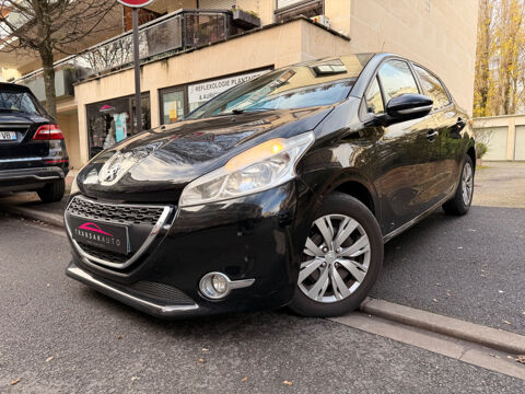 Peugeot 208 1.2 VTi 82ch BVM5 Active 2012 occasion SAINT MAUR DES FOSSES 94100