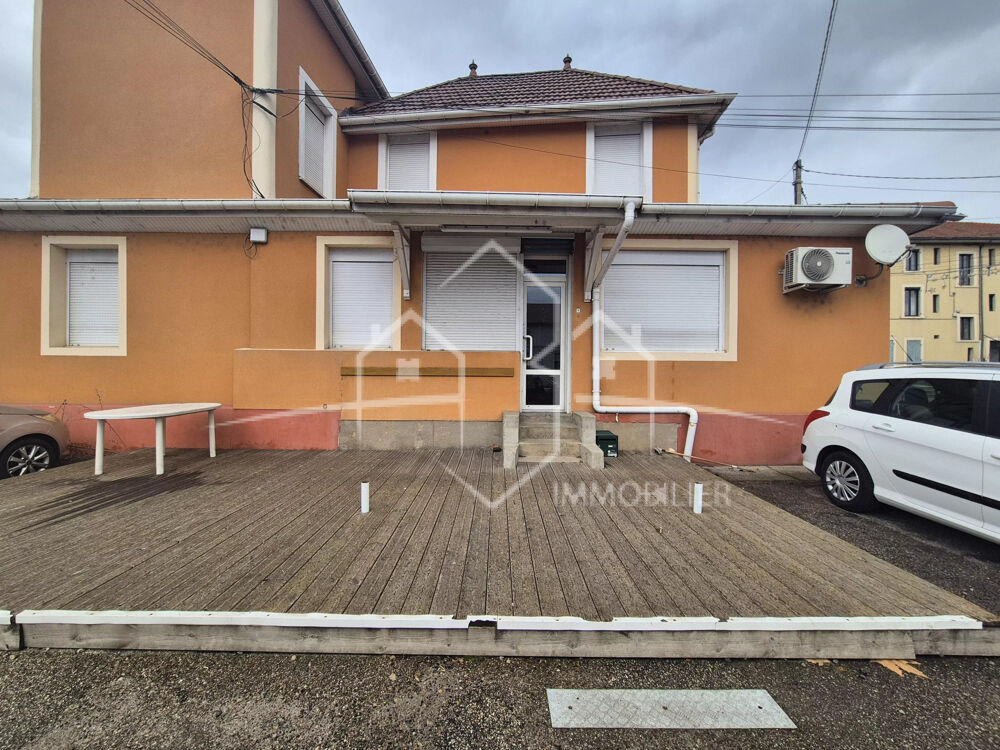   Local commercial à louer à Beaurepaire, 95,1 m2 