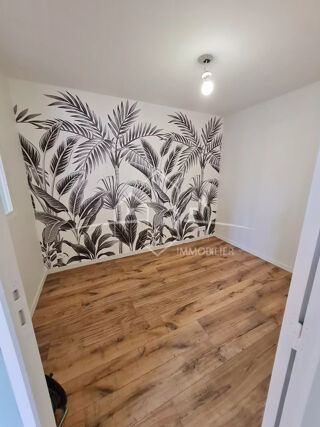  Appartement à louer 1 pièce 28 m²