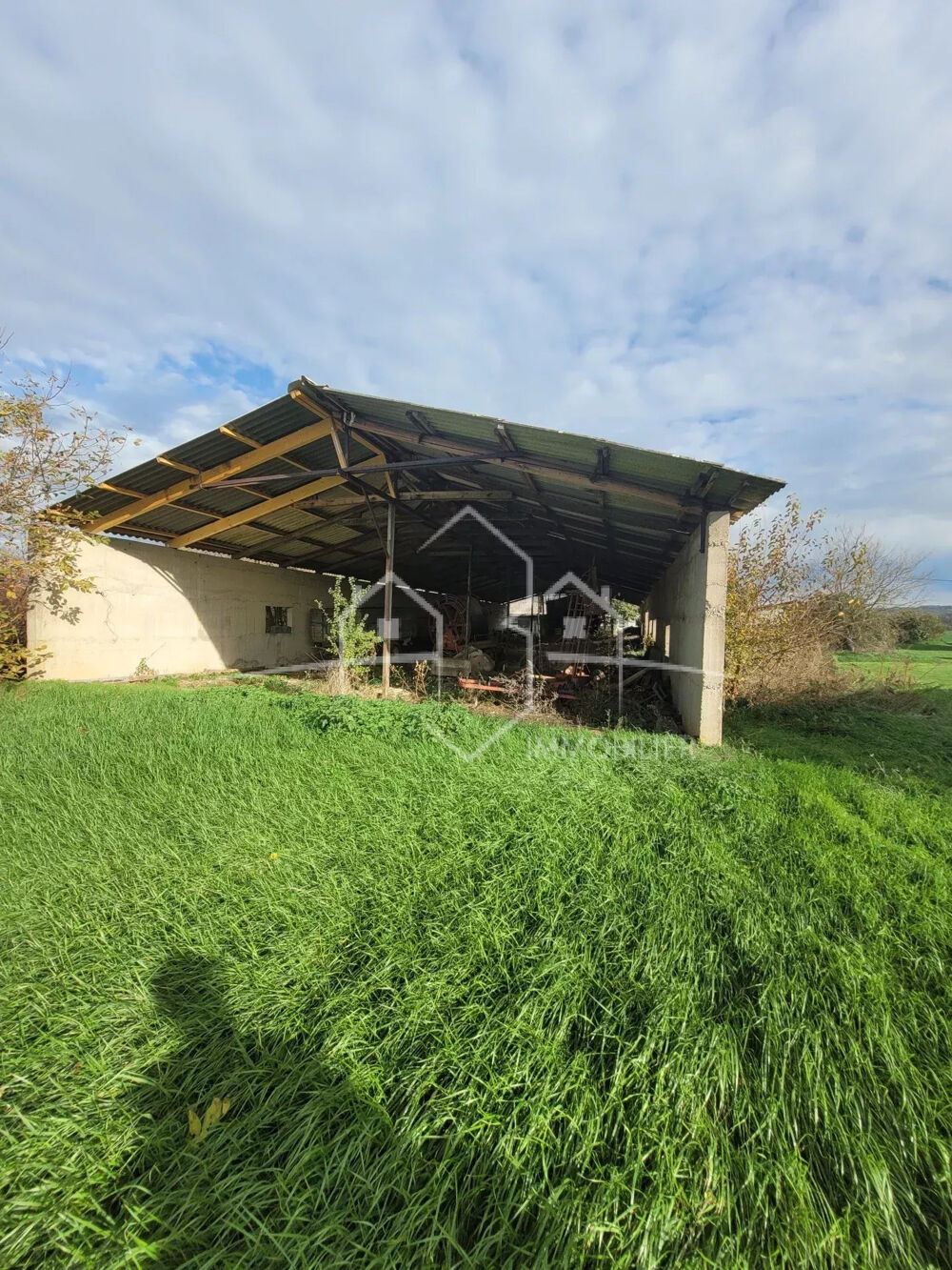 Vente Maison ANNEYRON, maison 2 pièces à rénover avec dépendances Anneyron