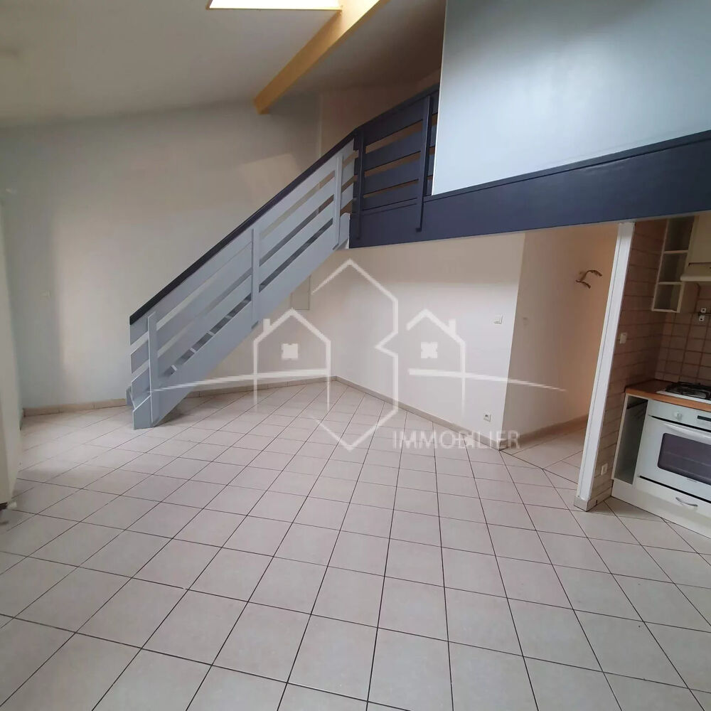 Location Appartement BEAUREPAIRE T4 2ème étage centre ville Beaurepaire