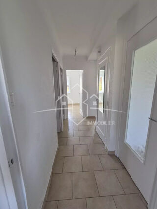  Appartement à louer 3 pièces 60 m²