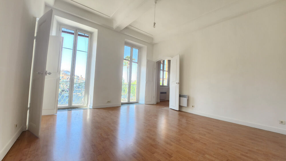 Location Appartement Nice Garibaldi - 3 pièces 99m2 lumineux à deux pas de la coulée verte Nice