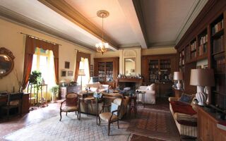  Propri�t�/ch�teau � vendre 840 m�