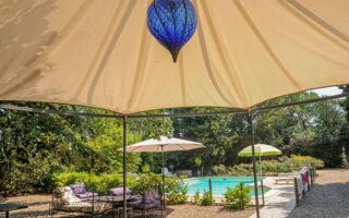  H�tel Particulier � vendre 250 m�