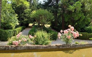  Propriété/château à vendre 1086 m²