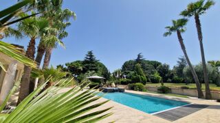  Villa à vendre 220 m²