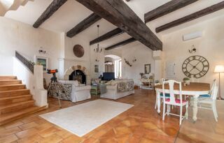  Propri�t�/ch�teau � vendre 450 m�