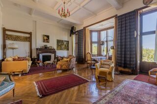  Propri�t�/ch�teau � vendre 573 m�