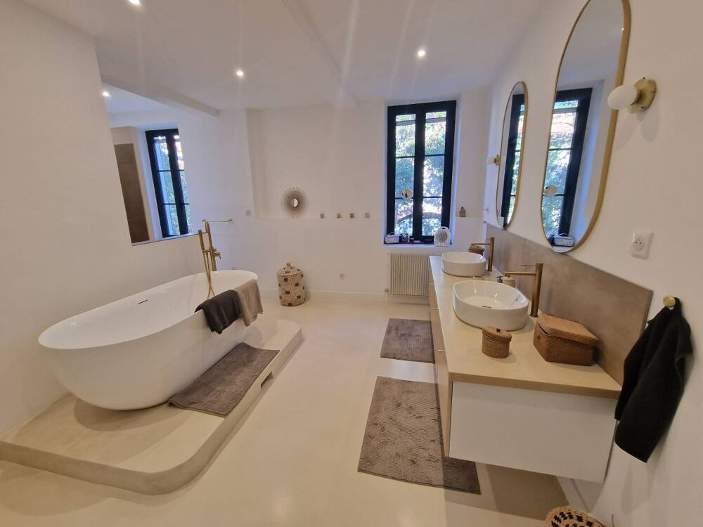  vendre  Htel Particulier Narbonne (11100)