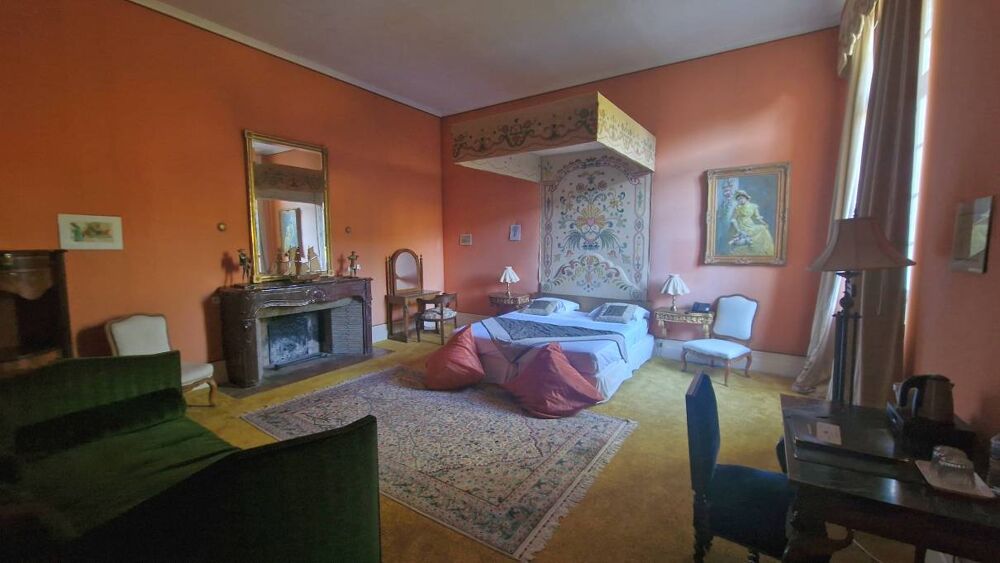 à vendre  Propriété/château Narbonne (11100)