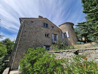  Propriété/château à vendre 300 m²