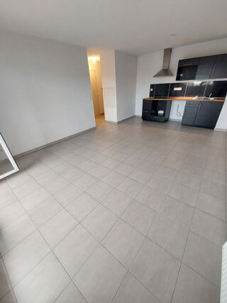  Appartement à louer 3 pièces 60 m²