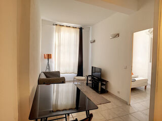  Appartement à louer 2 pièces 28 m²