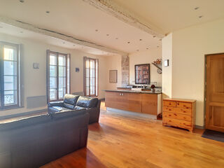  Appartement à louer 2 pièces 69 m²