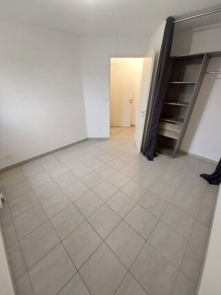  Appartement à louer 3 pièces 60 m²