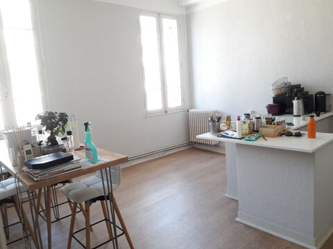 Local professionnel 90 m2 AVIGNON INTRA MUROS 779 84000 Avignon
