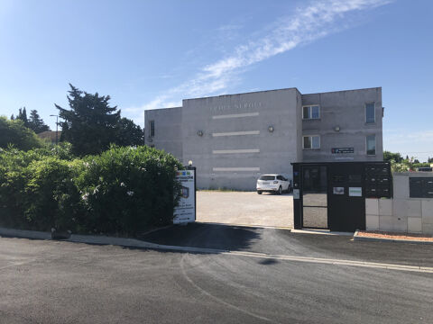 CHATEAURENARD IMMEUBLE DE BUREAUX LOUES 899000 13160 Chateaurenard