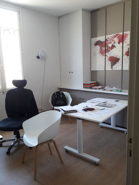   Local professionnel 90 m2 AVIGNON INTRA MUROS 