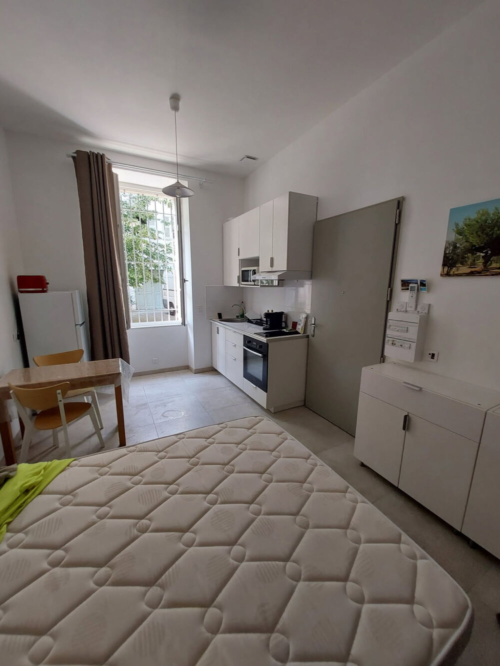 Location Appartement STUDIO MEUBLE AVIGNON INTRA MUROS Avignon