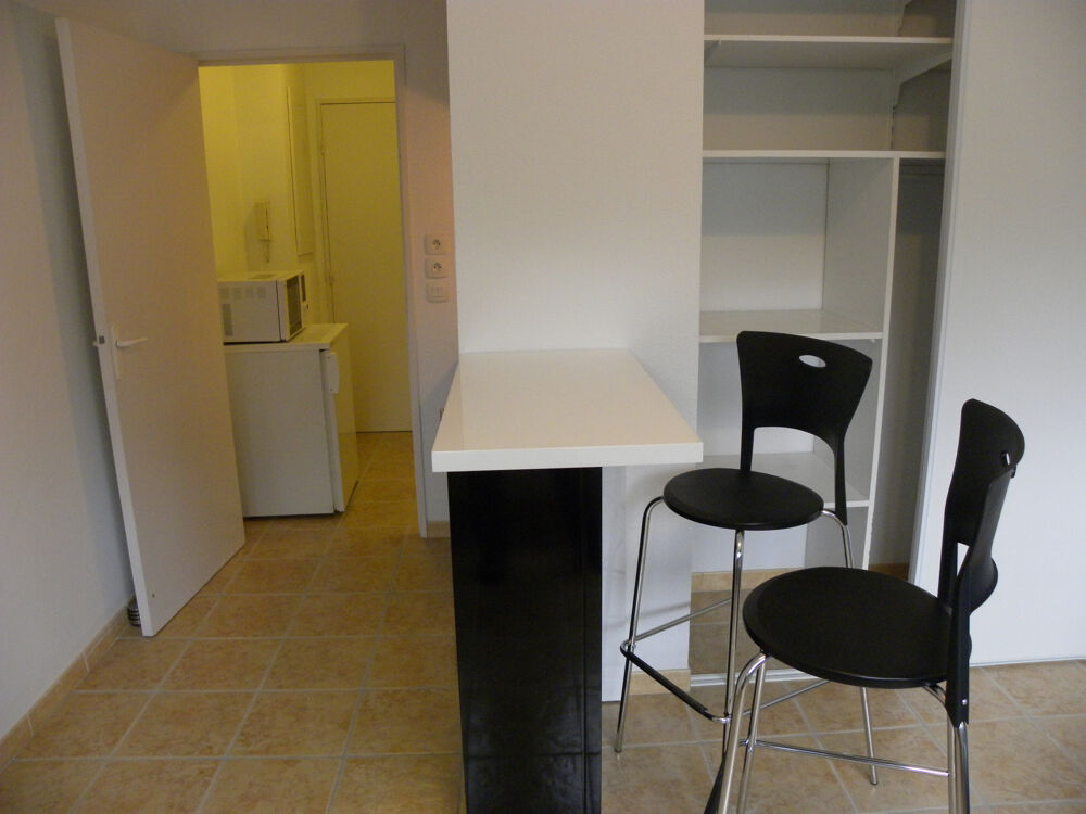 Vente Appartement AVIGNON PROCHE REMPARTS STUDIO AVEC PARKING Avignon