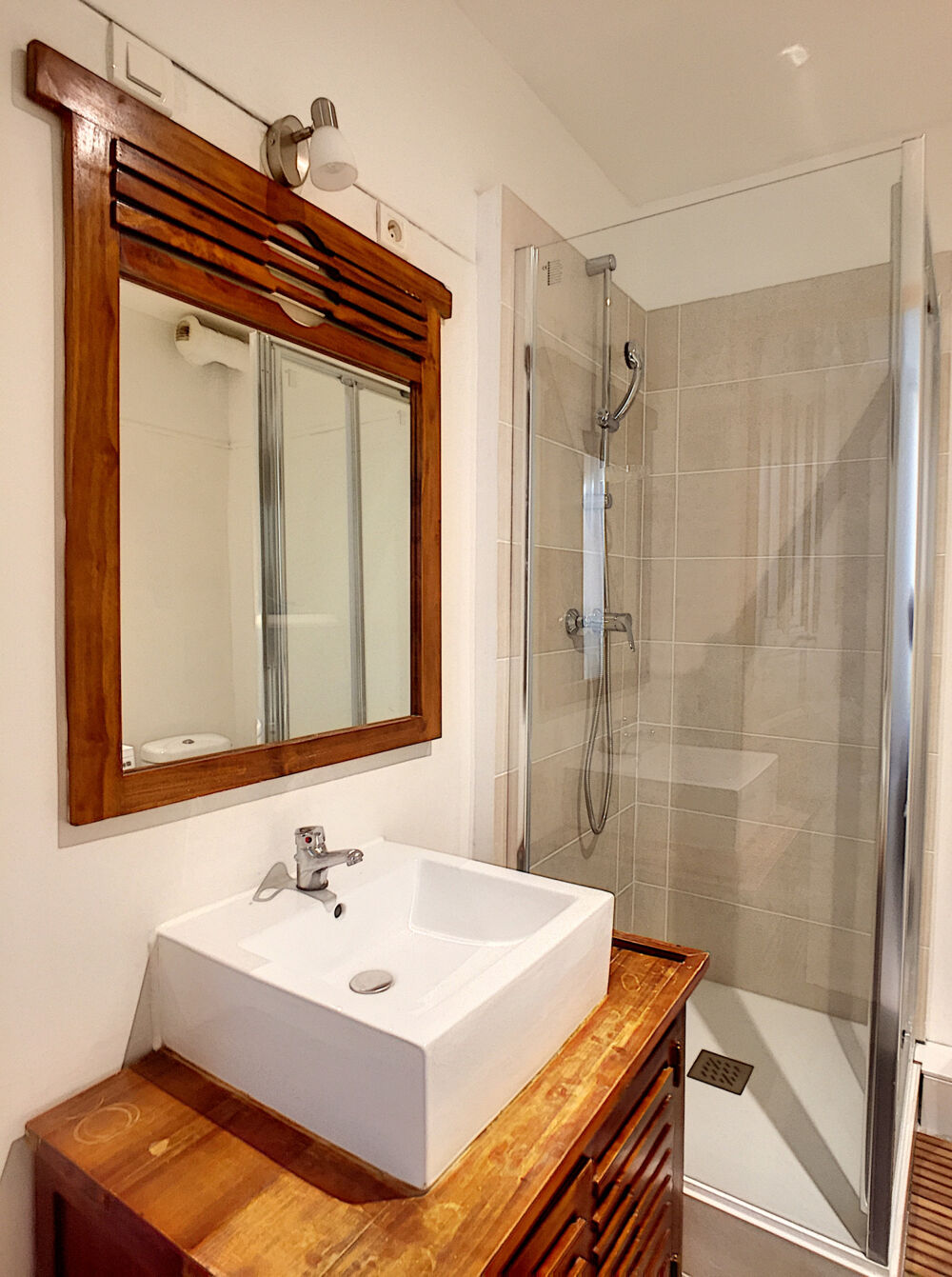 Location Appartement Appartement T2 Meublé Avignon IM proche les Halles Avignon