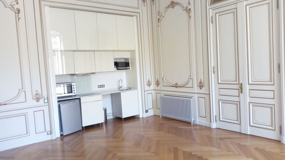 AVIGNON QUARTIER VERNET - Appartement 2 pièces - Dans un hôtel particulier