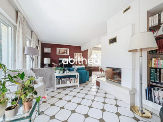  Maison à vendre 7 pièces 233 m²