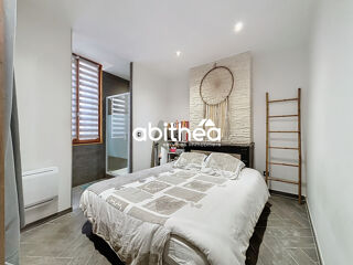  Maison  vendre 8 pices 275 m