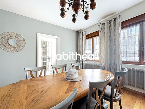   GRANDE MAISON DE VILLE FAMILLIALE Maison - 8 pi�ce(s) - 183 m�
