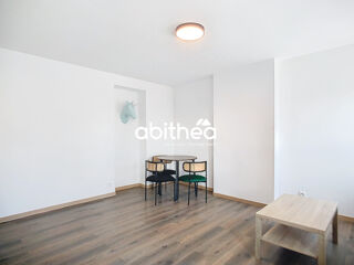  Appartement à louer 2 pièces 39 m²