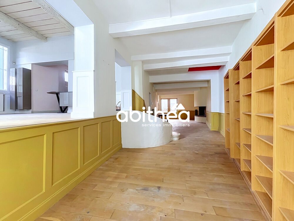 Vente Maison Maison de caractère 260 m2 avec terrasse et garage   Centre historique de Béziers Beziers