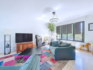  Maison  vendre 9 pices 220 m