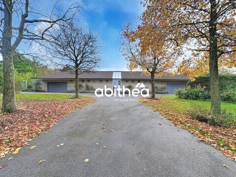   Sublime maison d'architecte Maison - 9 pi�ce(s) - 368 m�