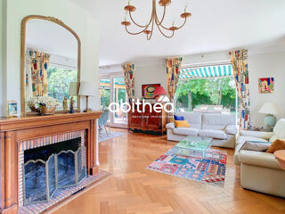  Maison � vendre 10 pi�ces 252 m�