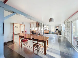  Maison � vendre 9 pi�ces 225 m�