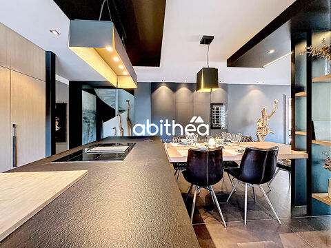   Propri�t� d'exception nich�e dans un cadre intimiste Maison - 9 pi�ce(s) - 388 m�