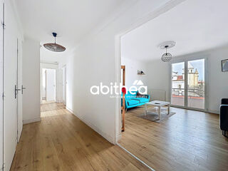  Appartement � louer 5 pi�ces 82 m�