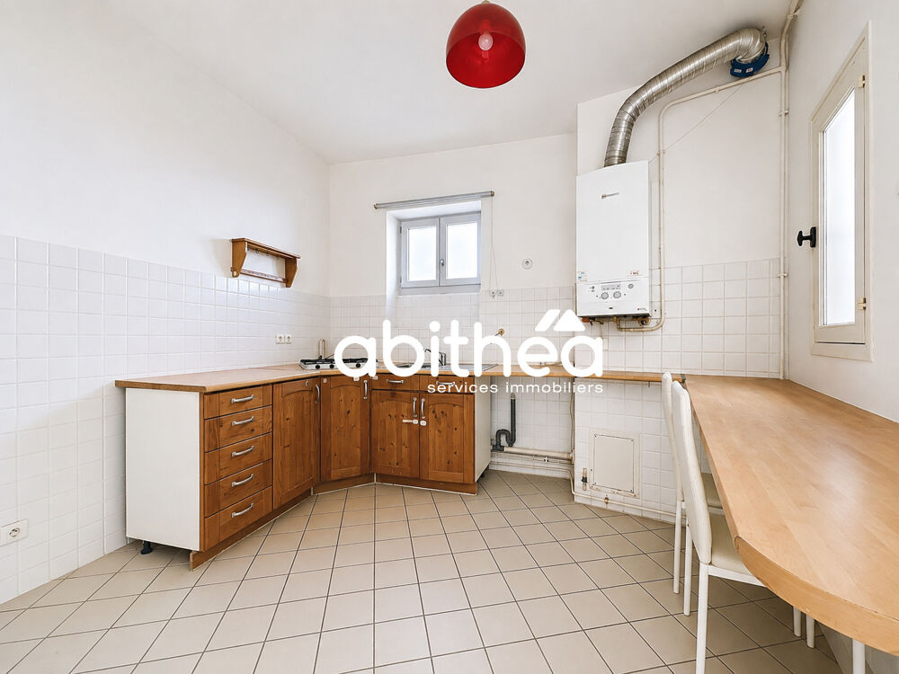 GRAND APPARTEMENT T3 DE 75 M2 EN PLEIN COEUR HISTORIQUE AVEC ASCENSEUR
