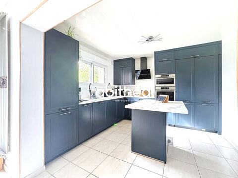   GRANDE MAISON FAMILIALE DE CARACTERE Maison - 8 pi�ce(s) - 175 m�