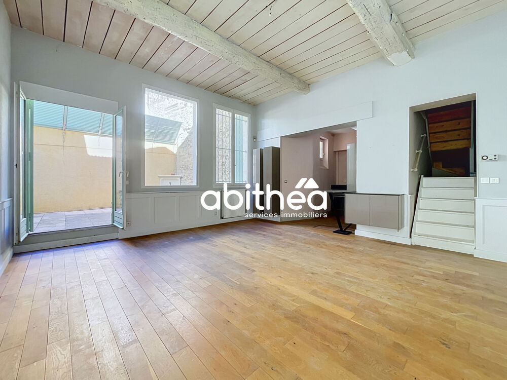Maison de caractère 260 m2 avec terrasse et garage Centre historique de Béziers